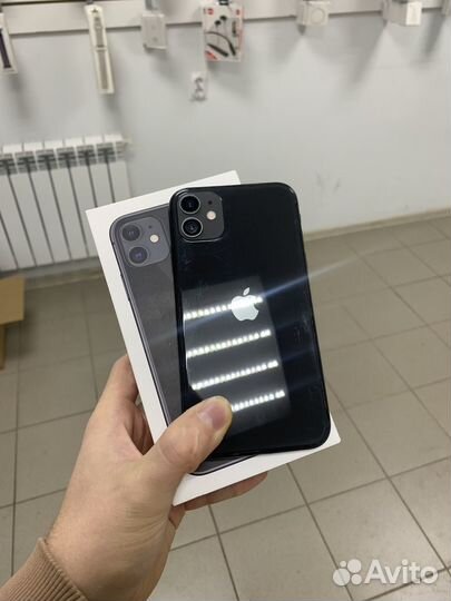 iPhone 11, 64 ГБ