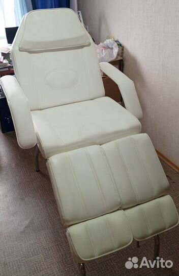 Педикюрное кресло (педикюр, массаж)