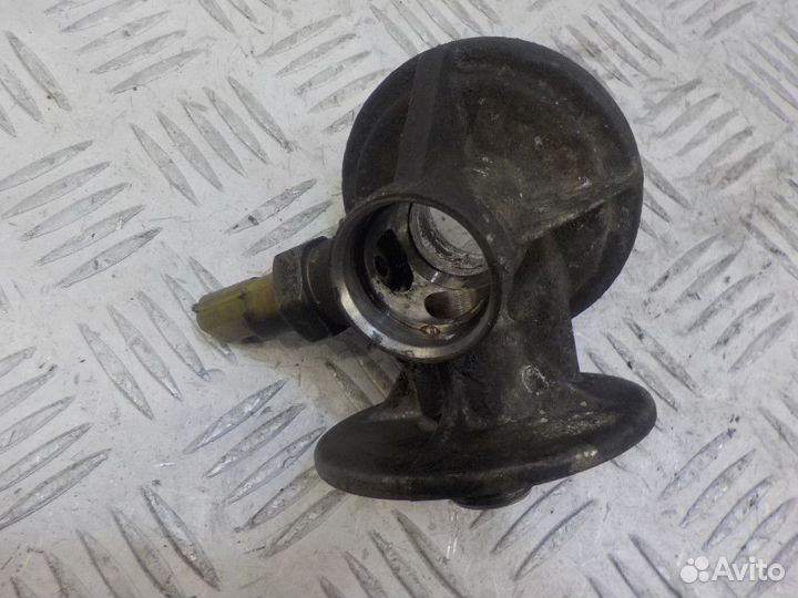 Кронштейн масляного фильтра Renault Scenic 2