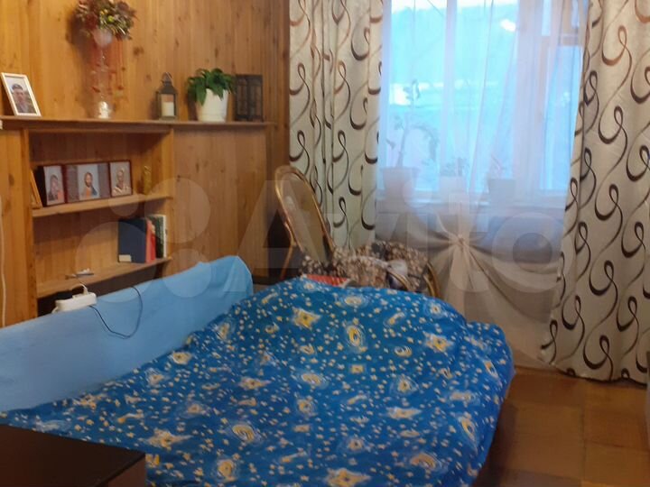 Комната 18 м² в 2-к., 1/2 эт.