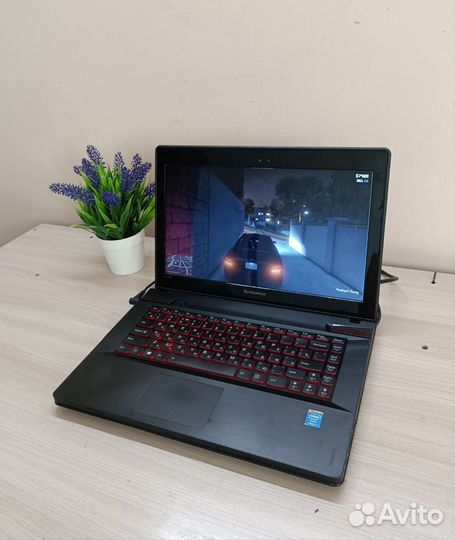Ноутбук игровой lenovo I7/2Gb Видео/SSD