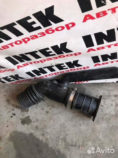 Патрубок воздушного фильтра Subaru Impreza G 11