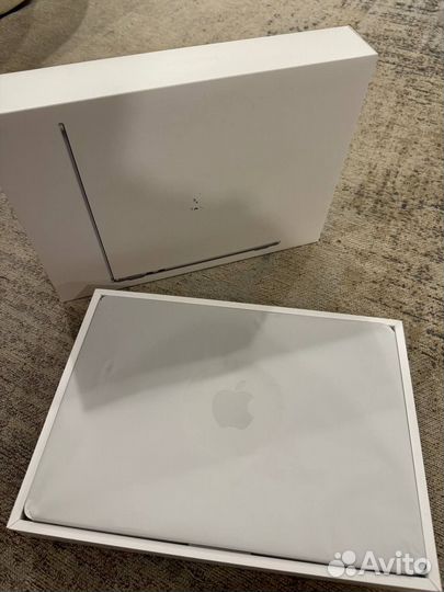Ноутбук MacBook Air 13 M2 новый