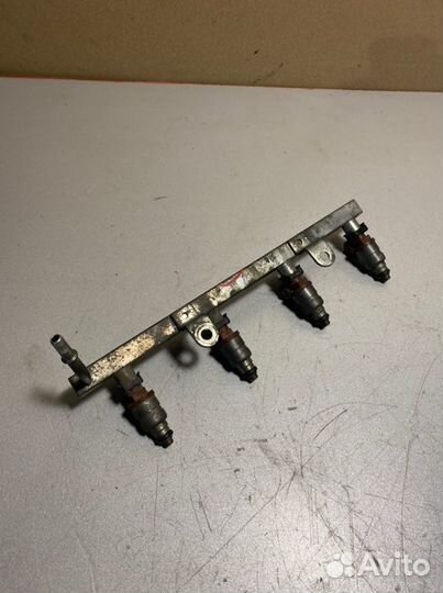 Топливная рампа Chevrolet Lacetti F16D3 2011