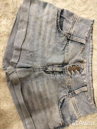 Джинсовые шорты