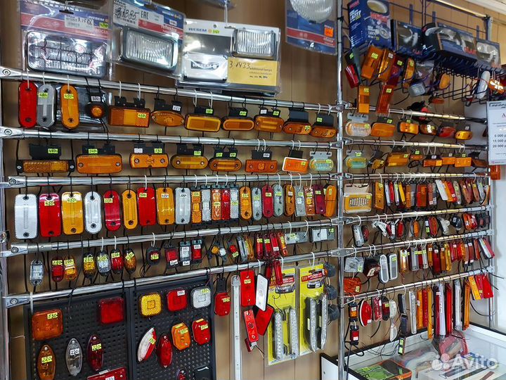 Фонарь габаритный светодиодный 12-24V ог-46