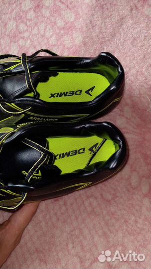 Футбольные бутсы