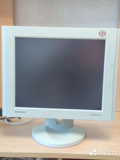 Монитор Samsung