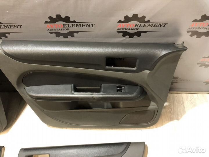 Обшивки дверей Ford Focus 2 дорест