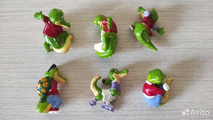 Игрушки из Киндер сюрприза 90-х разные серии