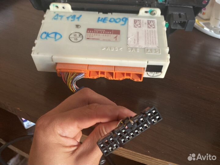 Блок управления климатом toyota carina