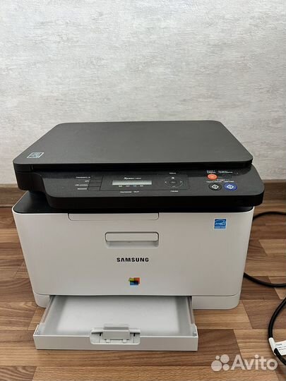 Лазерный мфу цветной Samsung