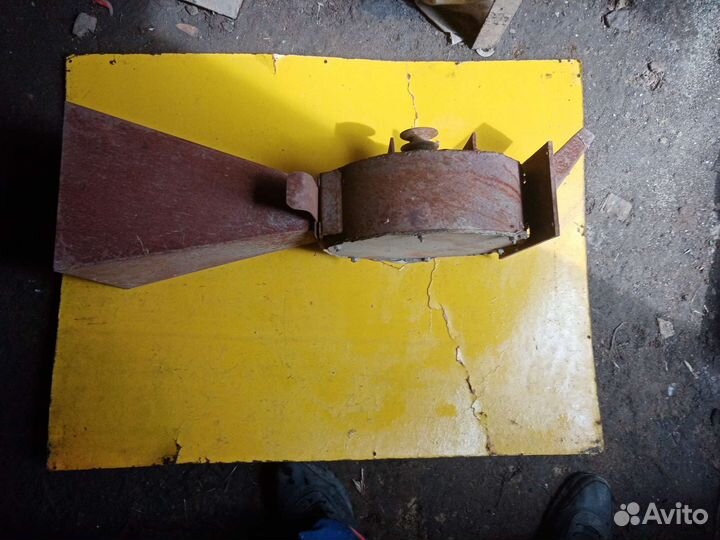 Зернодробилка