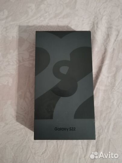 Samsung Galaxy S22, 8/128 ГБ