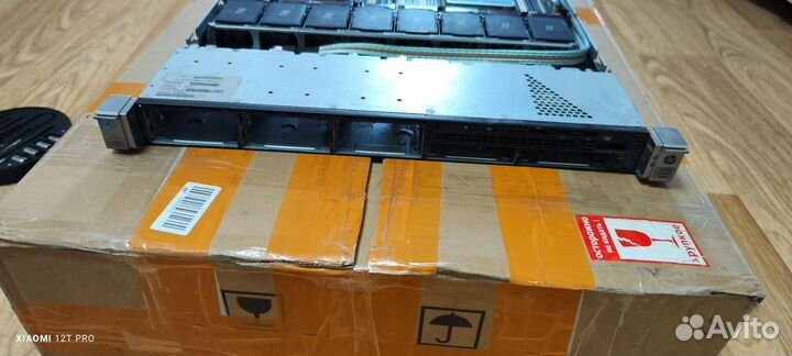 Сервер HP 360p g8