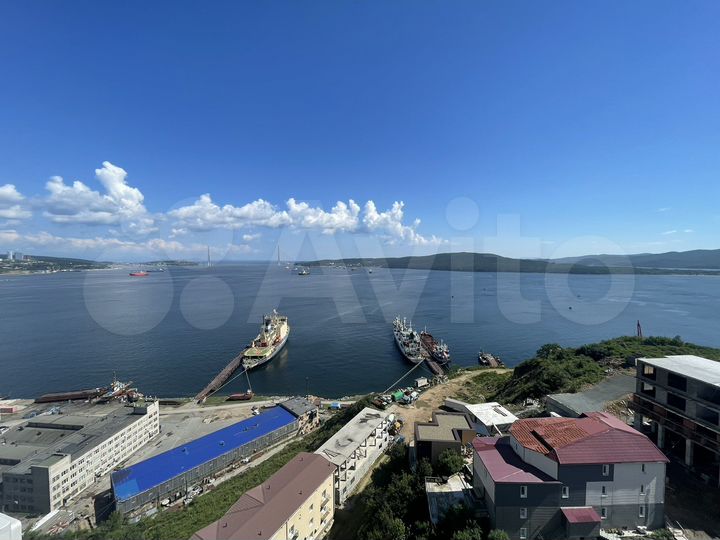 2-к. квартира, 50 м², 15/18 эт.