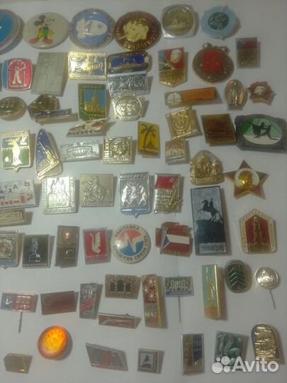 Коллекционные значки ссср. Большой выбор