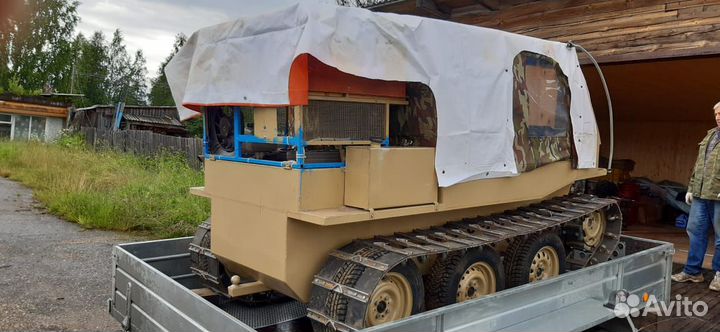 Вездеход с прицепом двухосным лав 81013А