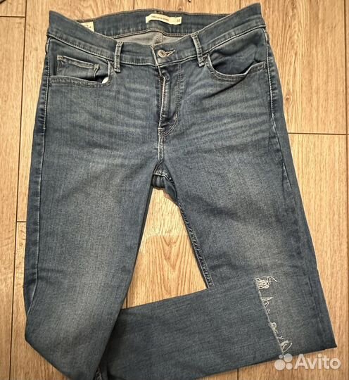 Джинсы levis