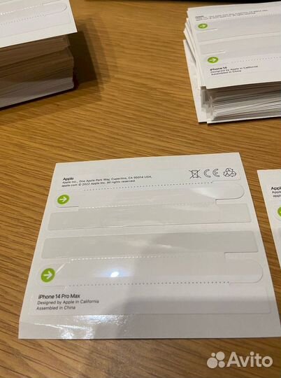 Стикеры для коробки на iPhone 14 pro max