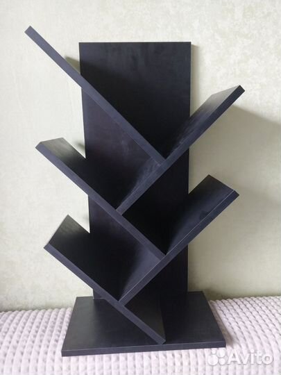 Напольная полка для книг