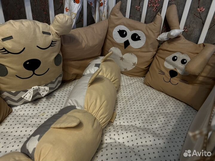 Бортики подушки в кроватку