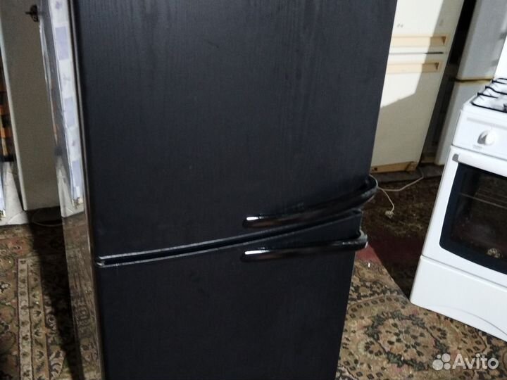 Холодильник бу. Склад мебели бу