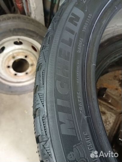 Michelin X-Ice North 4 245/45 R19 102H