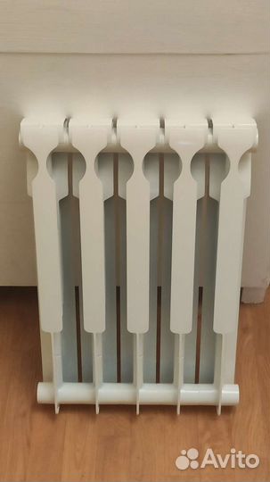 Радиаторы новые 2шт 5 и 6 секций