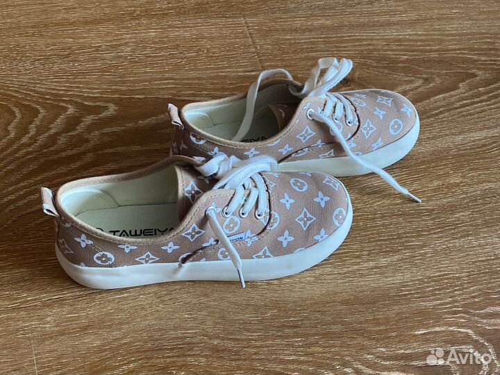 Кеды женские louis vuitton