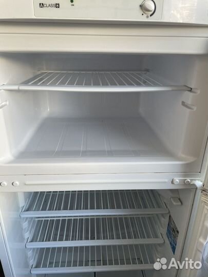 Холодильник indesit
