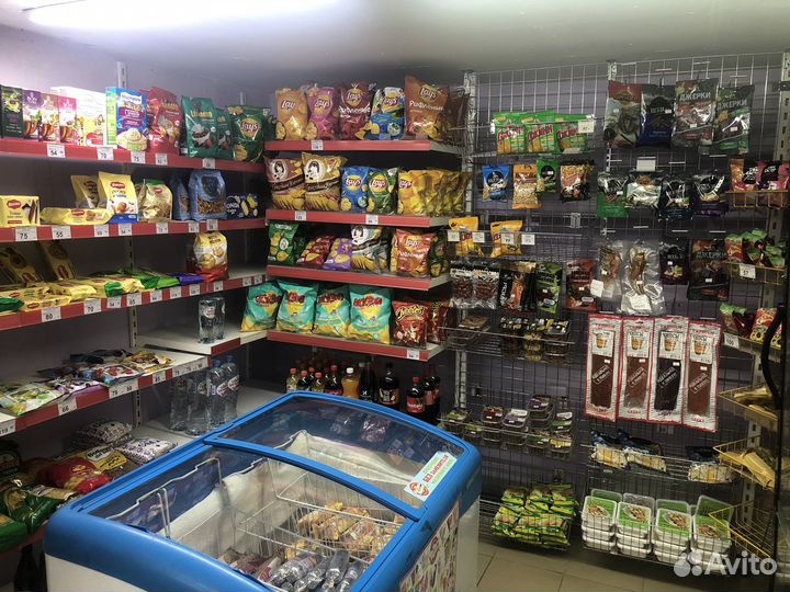 Магазин продуктов и табака