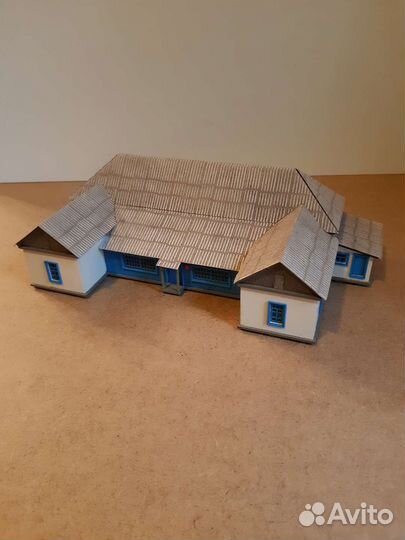 Дом для ж/д макета 1/87