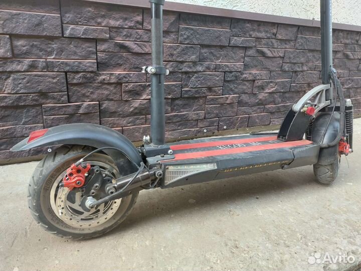 Электросамокат kugoo m4