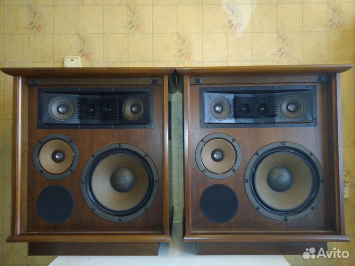 Акустика Sansui SP-3005