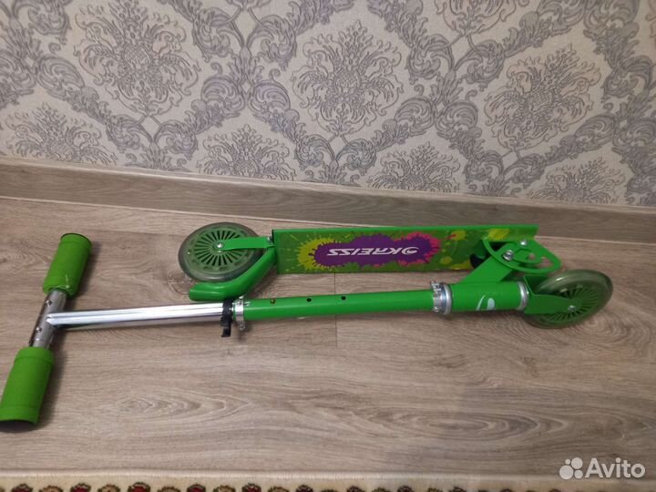 Самокат детский двухколесный новый