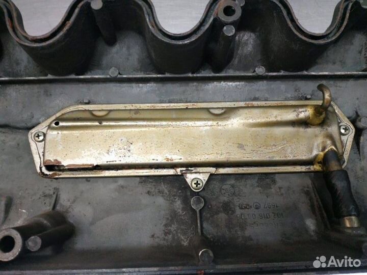 Крышка головки блока Mercedes-Benz E-Class W124