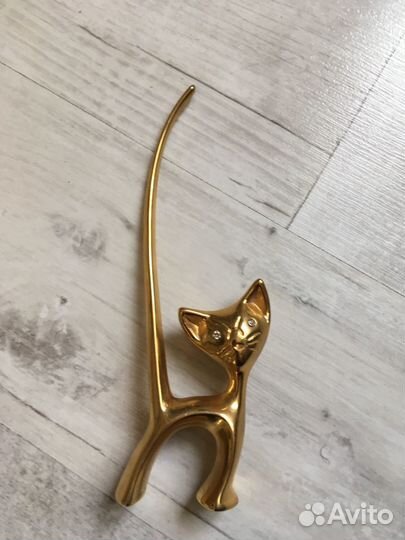 Коллекция котиков из различных материалов