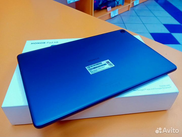 7) Планшет Honor (Pad X8 4/64)