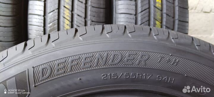 Michelin Defender 215/55 R17