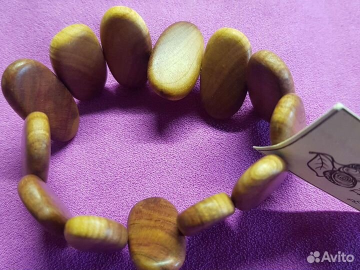 Браслет из дерева