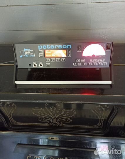 Тюнер (стробоскоп) муз. инструментов Peterson