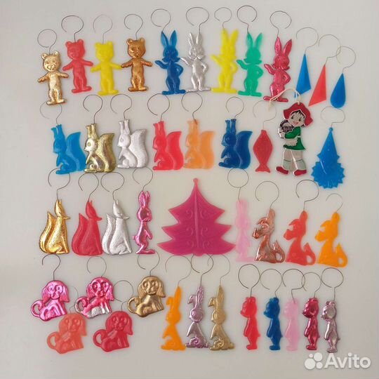 Ёлочные игрушки СССР: колкий пластик и картонаж