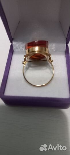 Золотое кольцо СССР с янтарем