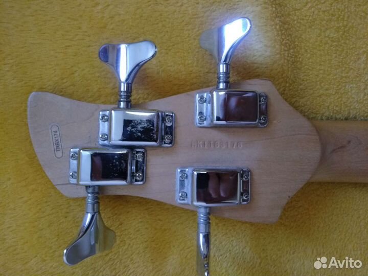 Бас гитара