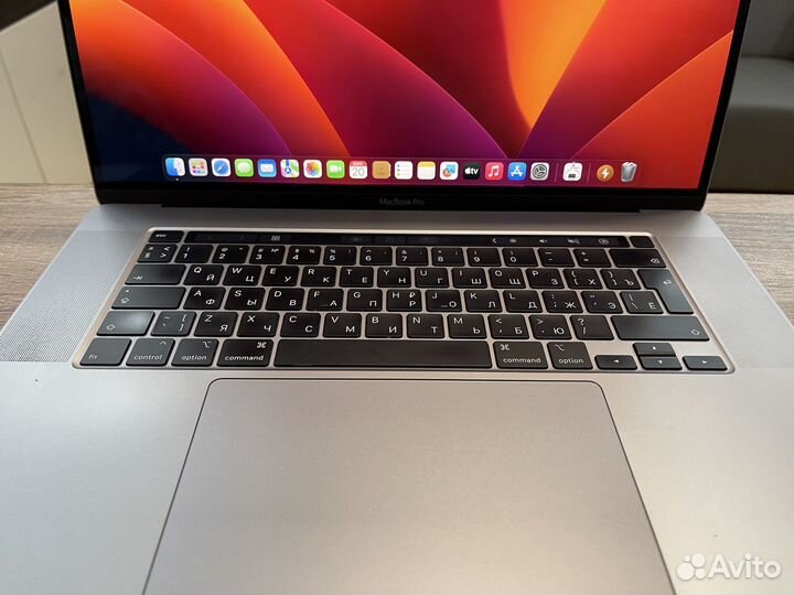 MacBook Pro 16 2019 I7/16/512