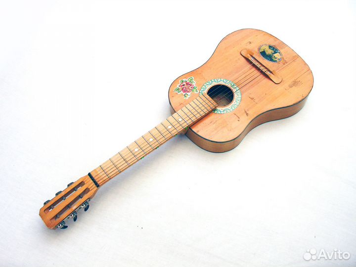 Обычная гитара