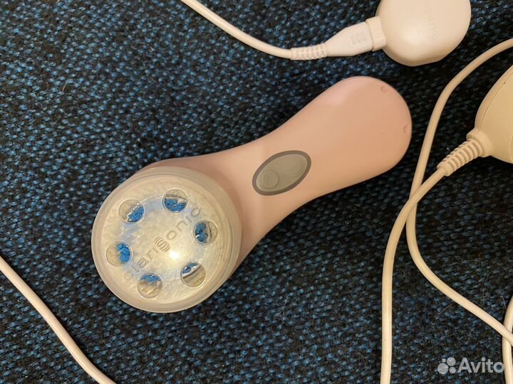 Аппарат для очищения кожи Clarisonic Mia 2