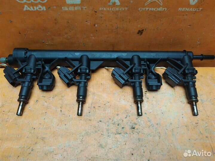 Форсунка инжекторная электрическая Peugeot 308 (2