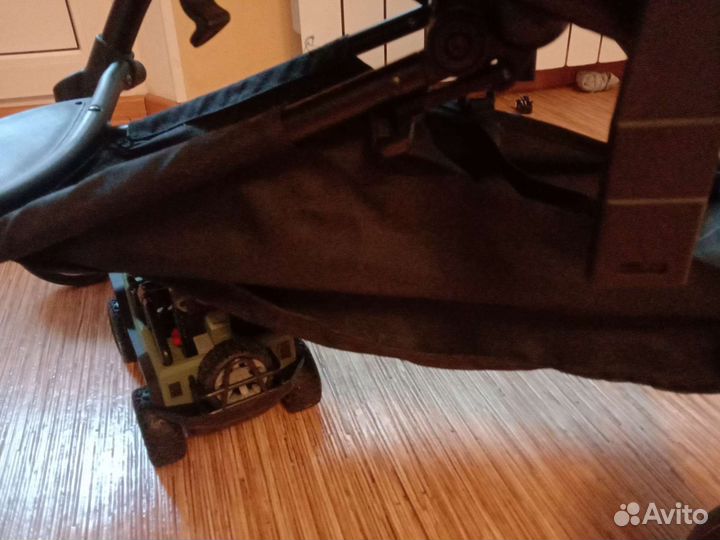 Коляска легкая складная Babytime